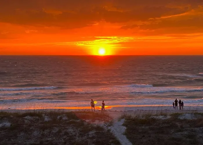 August Deals Pet Friendly And Hot Tub B Country house Clearwater Beach