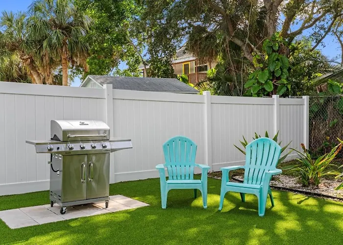 August Deals Pet Friendly And Hot Tub B * Clearwater Beach
