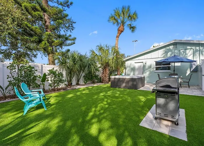 August Deals Pet Friendly And Hot Tub B * Clearwater Beach