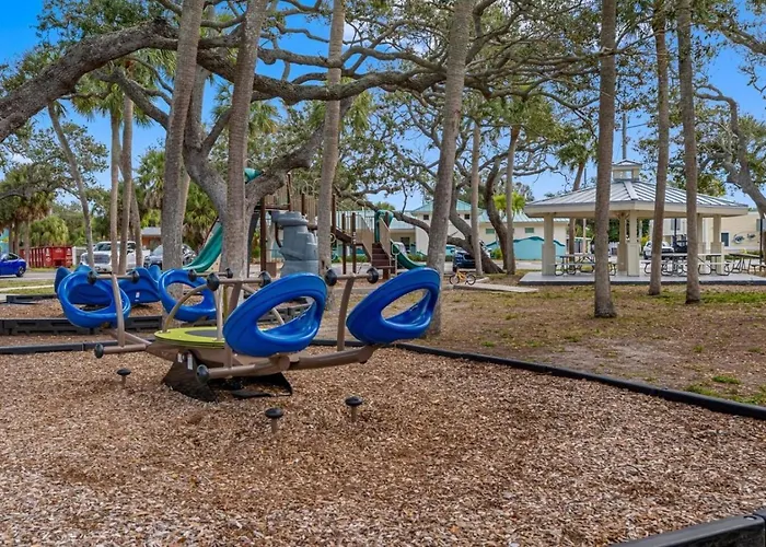 August Deals Pet Friendly And Hot Tub B Country house Clearwater Beach