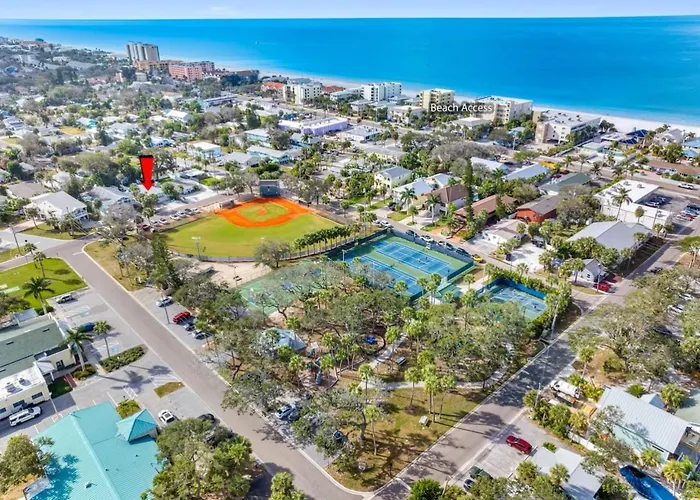 August Deals Pet Friendly And Hot Tub B Clearwater Beach
